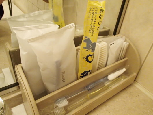 琵琶湖ホテル　客室アメニティ 歯ブラシなど