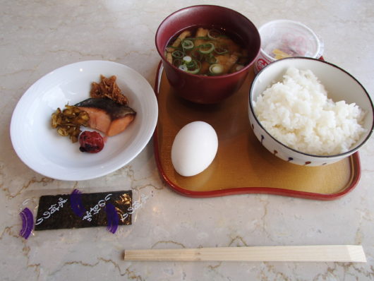 琵琶湖ホテル　朝食ブッフェ パパのお皿